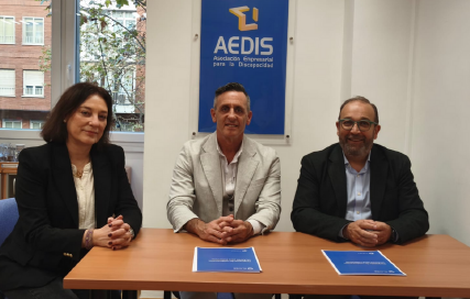 Firma de convenio de colaboración con el colectivo AEDIS